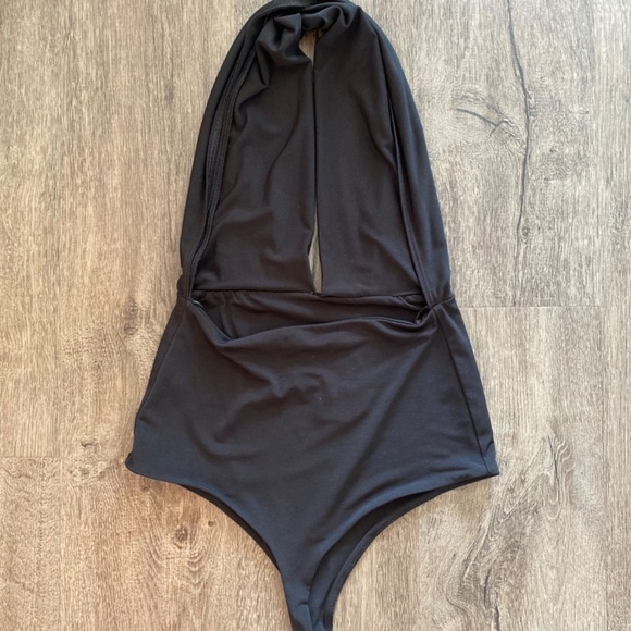 Dynamite Bodysuit Halter Style Black Small - Picture 7 of 8